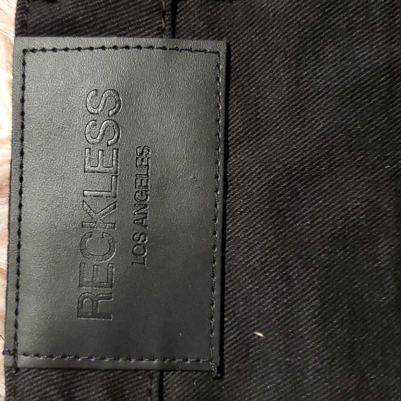 Distressed jeans - Picture 2 of 13